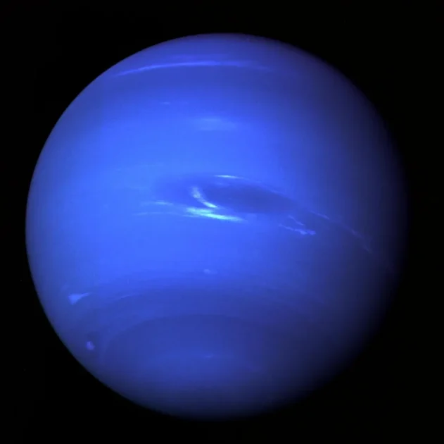 Voyager 2が捉えた海王星の実際の画像（提供：NASA）深い青のガス惑星